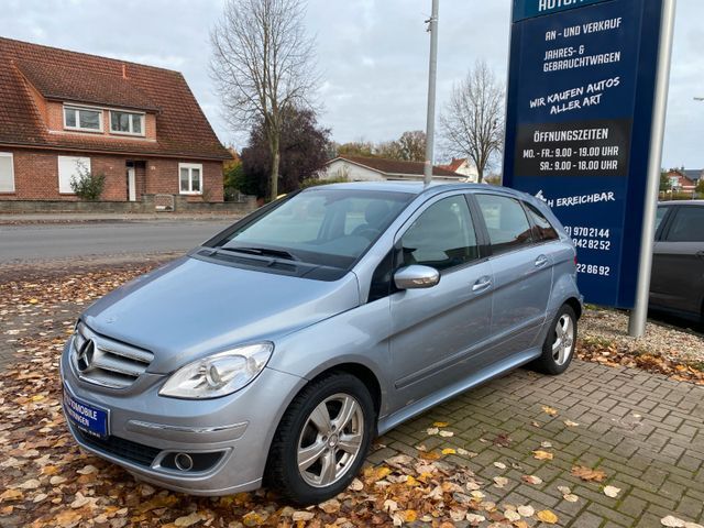 Mercedes-Benz B 200 CDI Navi Auto Pano Xenon HU Neu