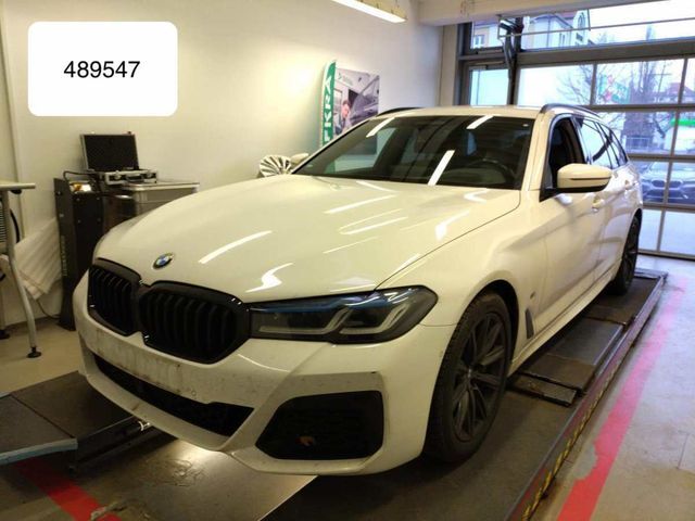 BMW 540 xDr M Sport Laser20"HeadUp CockpProf SiKlima