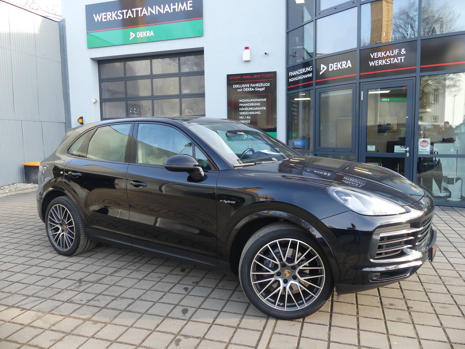 Porsche Cayenne E-Hybrid 340KW PANO/CHRONO/NACHTSICHT