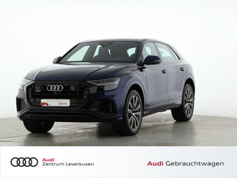 Fahrzeug AUDI Q8 undefined