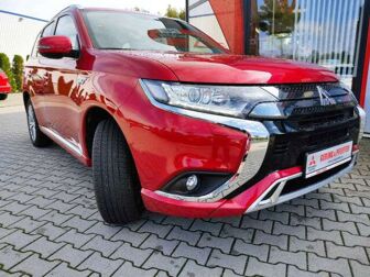 Fahrzeug MITSUBISHI Outlander undefined