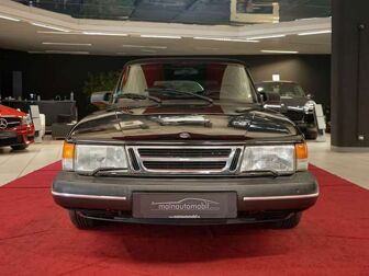 Fahrzeug SAAB 900 undefined