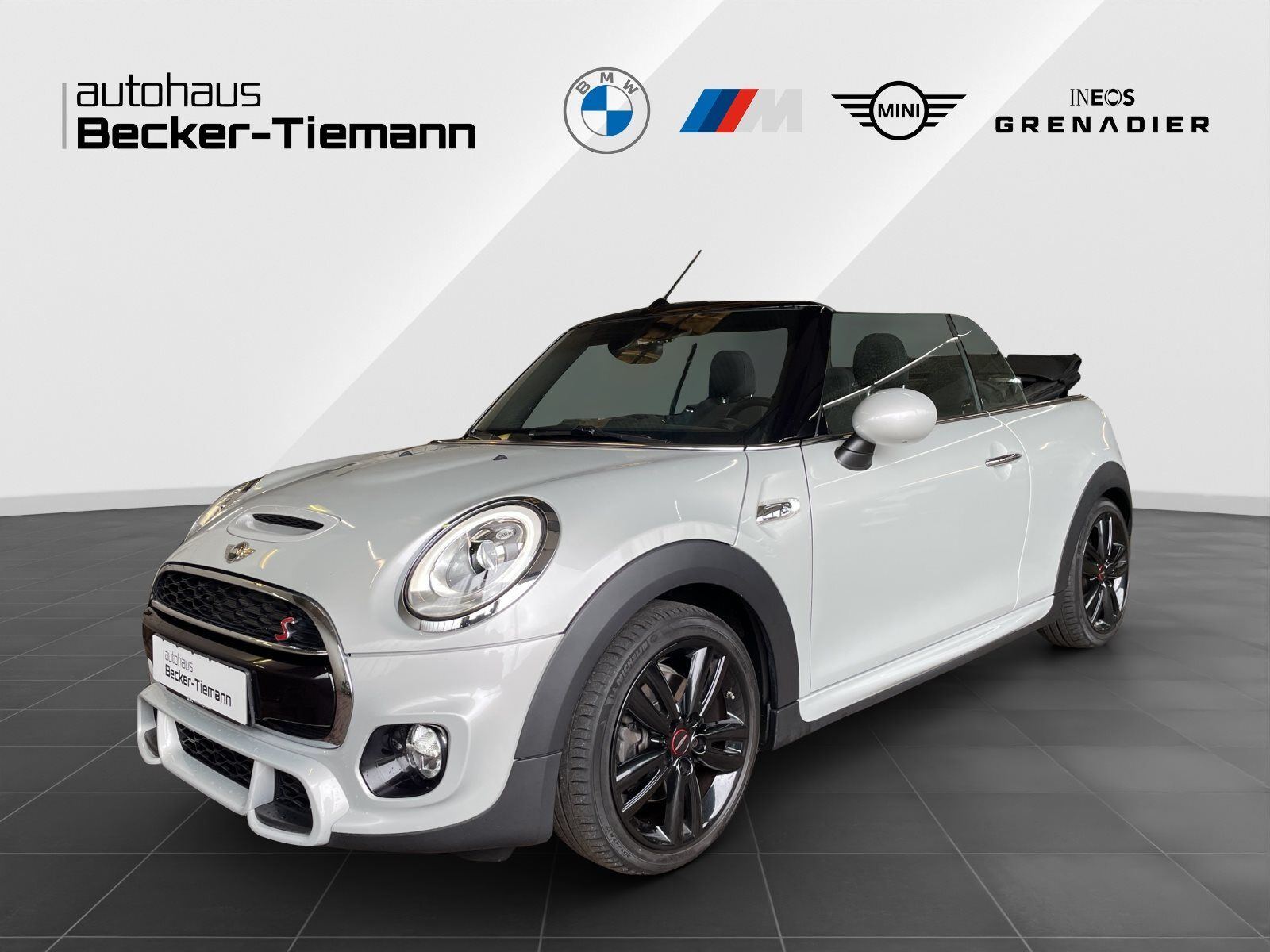 Mini Cooper S Cabrio JCW Package | LED | Sitzheiz. |