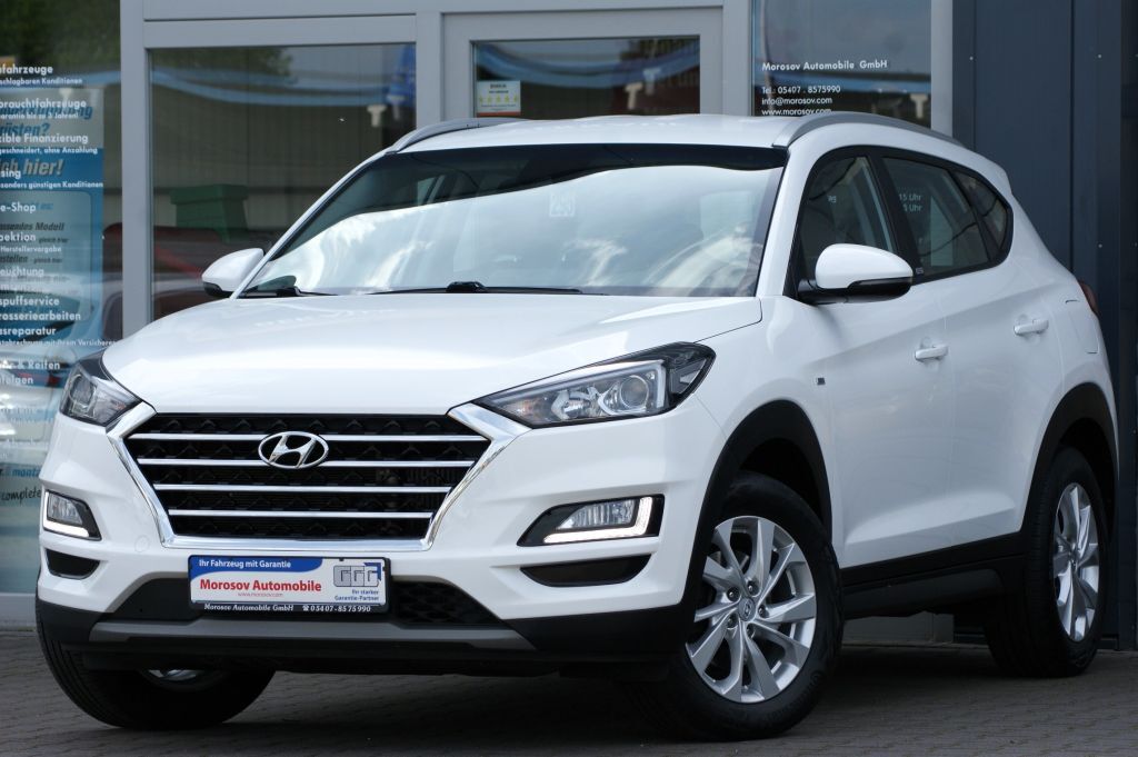 HYUNDAI Tucson blue 1.6 CRDi 2WD Trend Navigations-Paket