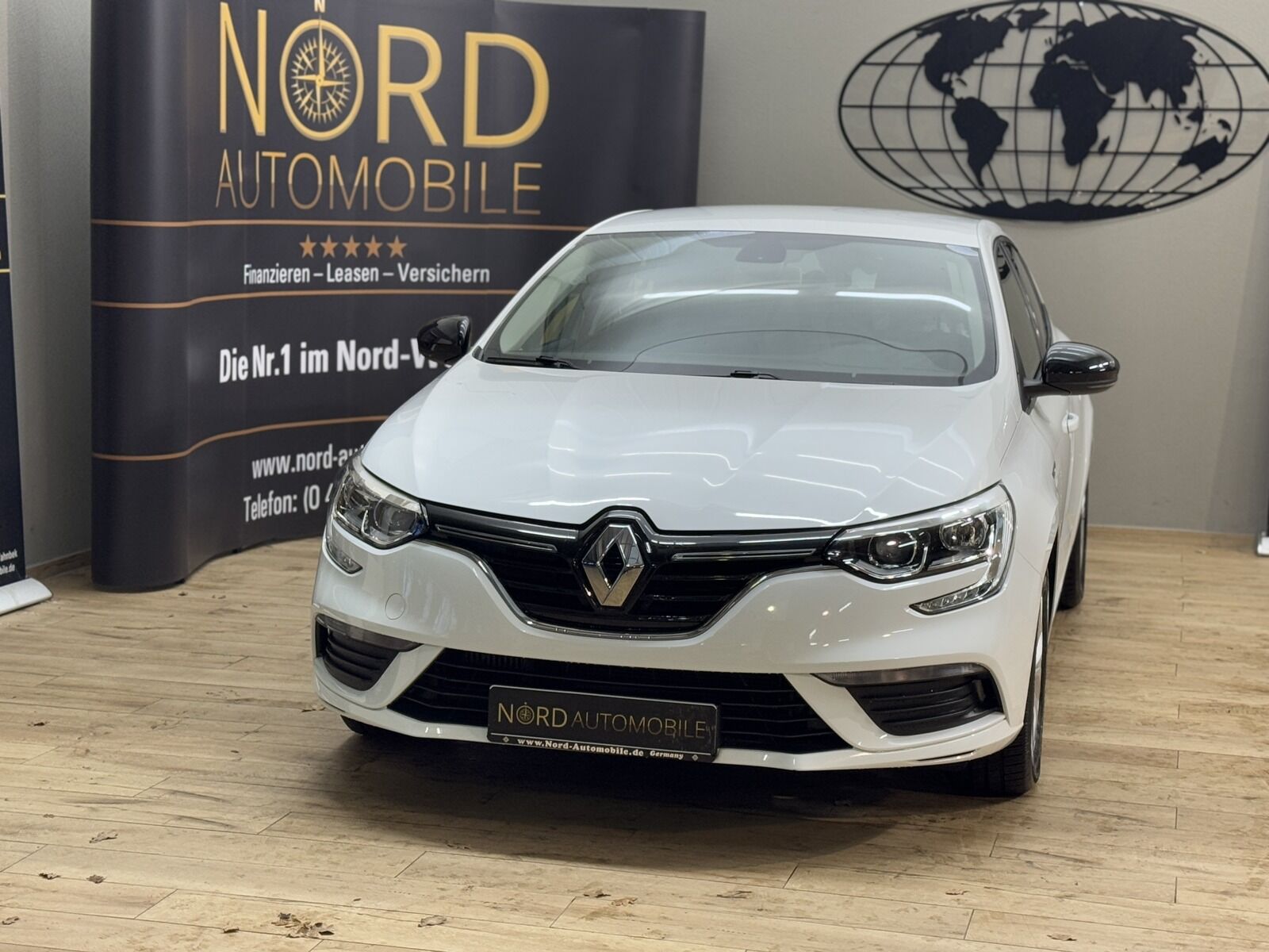 Renault Megane IV Lim. 1.3 TCe 5-trg. LIMITED *TOP-KM*