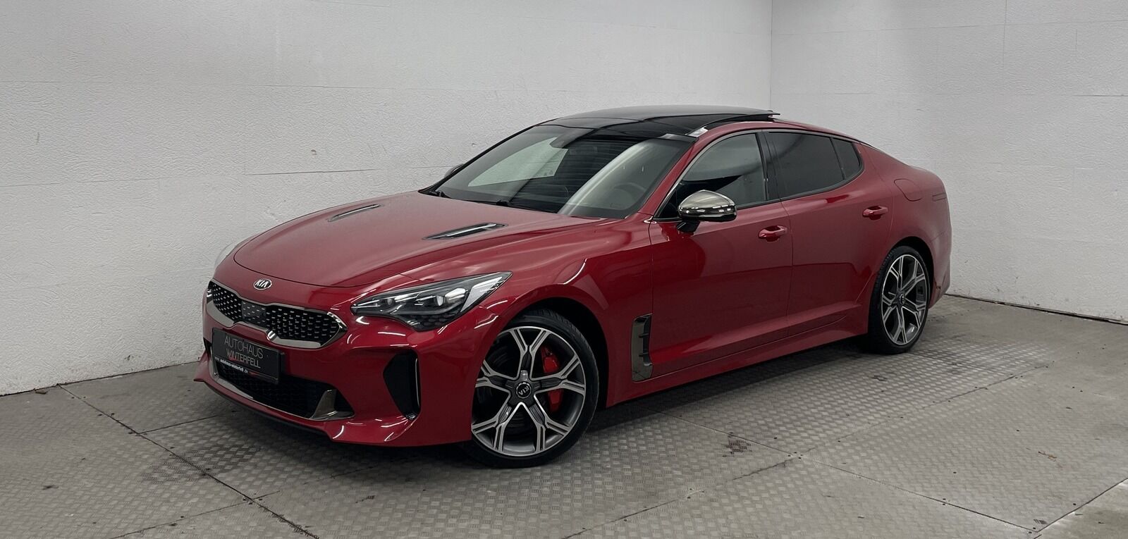 KIA Stinger 3.3 T-GDI AWD GT PANO+H&K+HUD+360+LED+