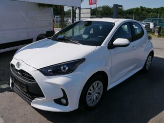 Fahrzeug TOYOTA Yaris undefined