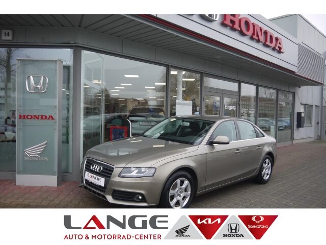 Audi A4 TFSI 1.8 Attraction sehr wenig Kilometer El.