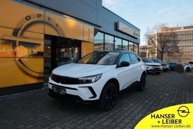 Opel Grandland 1.2T AT8 GS, Navi Pro, 360° Kamera