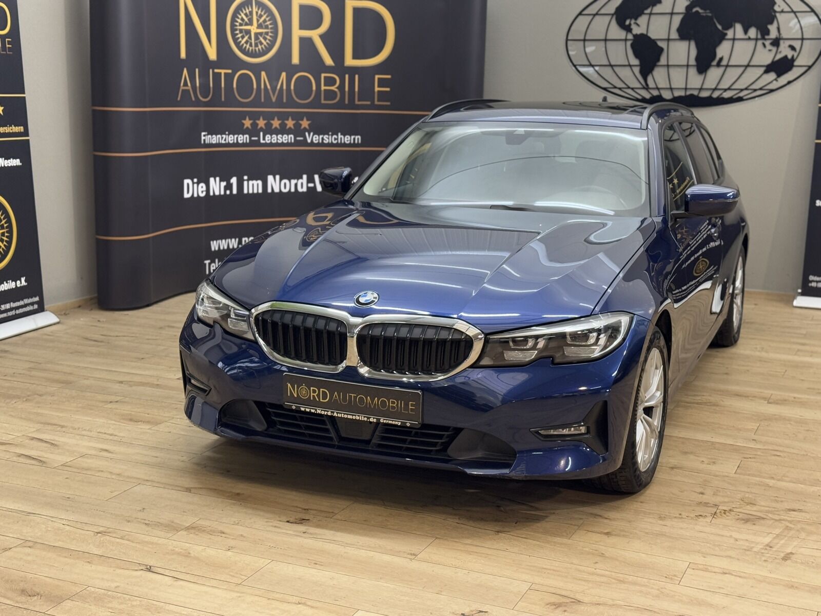 BMW 320 d touring Advantage *AHK*PANO*STHZ*ACC