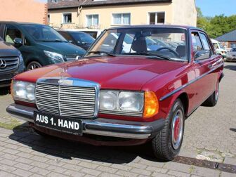 Fahrzeug MERCEDES-BENZ 200 undefined