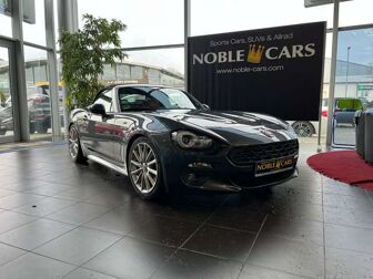 Fahrzeug FIAT 124 Spider undefined