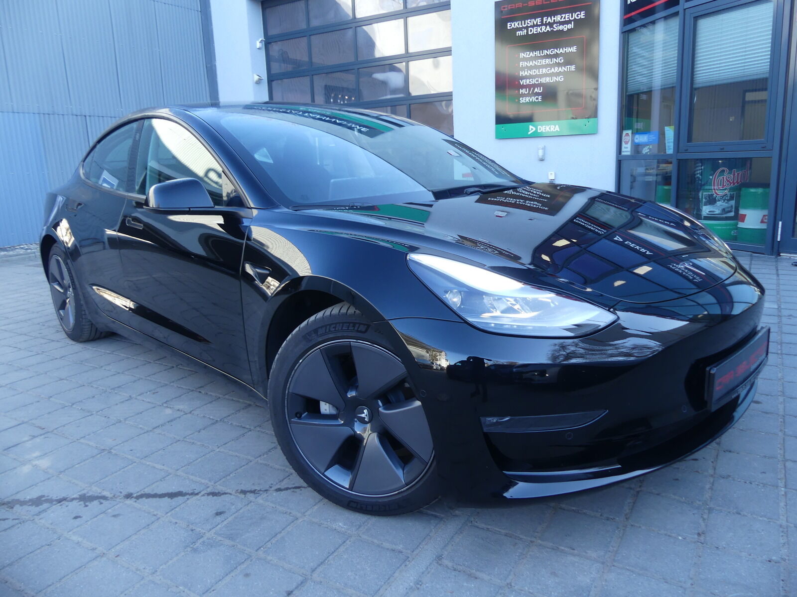 Second hand Tesla Model 3 electro