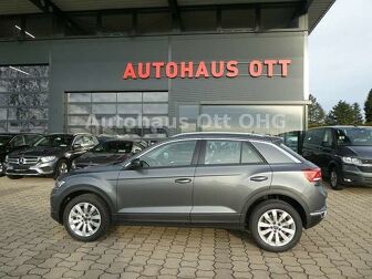 Fahrzeug VOLKSWAGEN T-Roc undefined