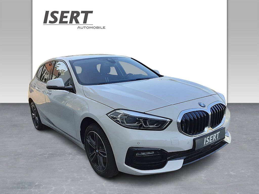 BMW 118i Lim. Sport Line A. +AHK+LED+PDC+HIFI+DAB