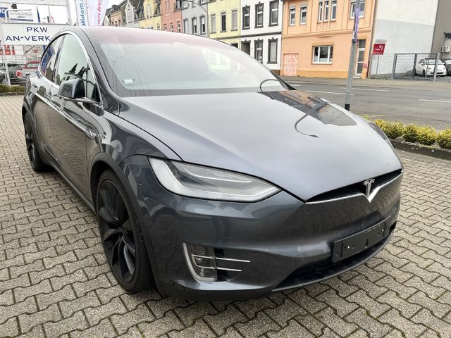 Tesla Model X Performance Dual Ludicrous Raven 7 Sitze