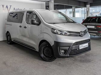 Fahrzeug TOYOTA Proace Verso undefined