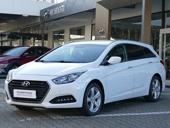 Fahrzeug HYUNDAI I40 undefined