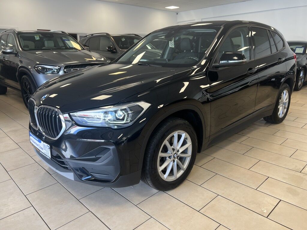BMW X1 xDrive 20 d Advantage HiFi-Sound LED Navi ACC