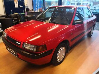 Fahrzeug MAZDA 323 undefined