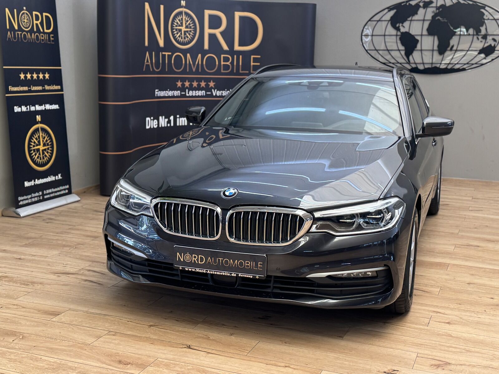 BMW 520 i touring AUTOM *AHK*LUFT*ACC*KAM*UPE:63