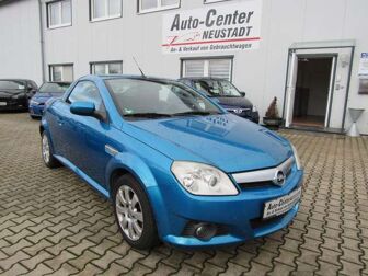 Fahrzeug OPEL Tigra undefined