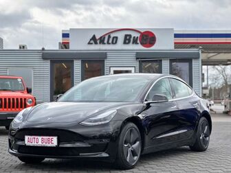 Fahrzeug TESLA Model 3 undefined