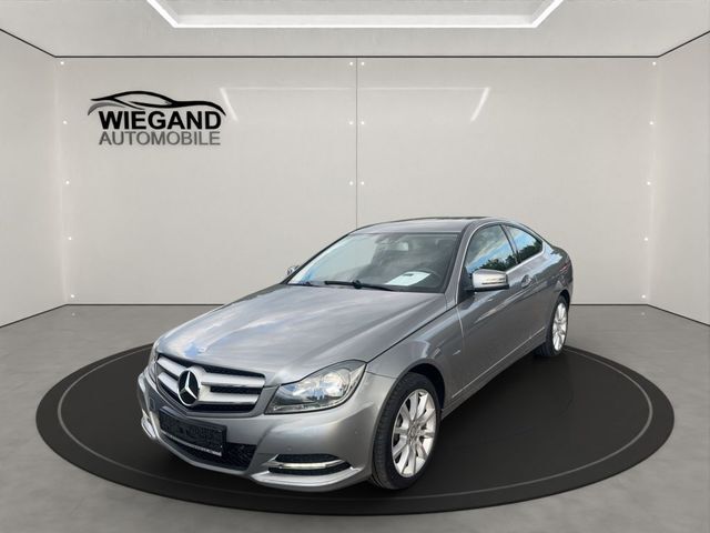 Mercedes-Benz C 180 COUPE+NAVI+METALLIC+PARKTRONIC+STZH+TEMPO.