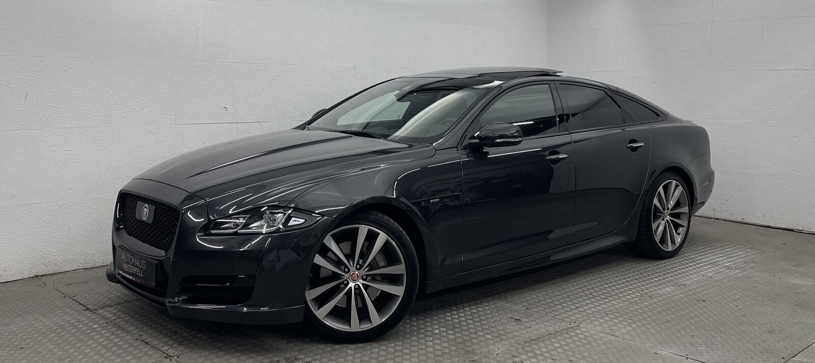 JAGUAR XJ R-SPORT BLACK PANO+MEMO+20Z+MERIDIAN+KEYLESS+