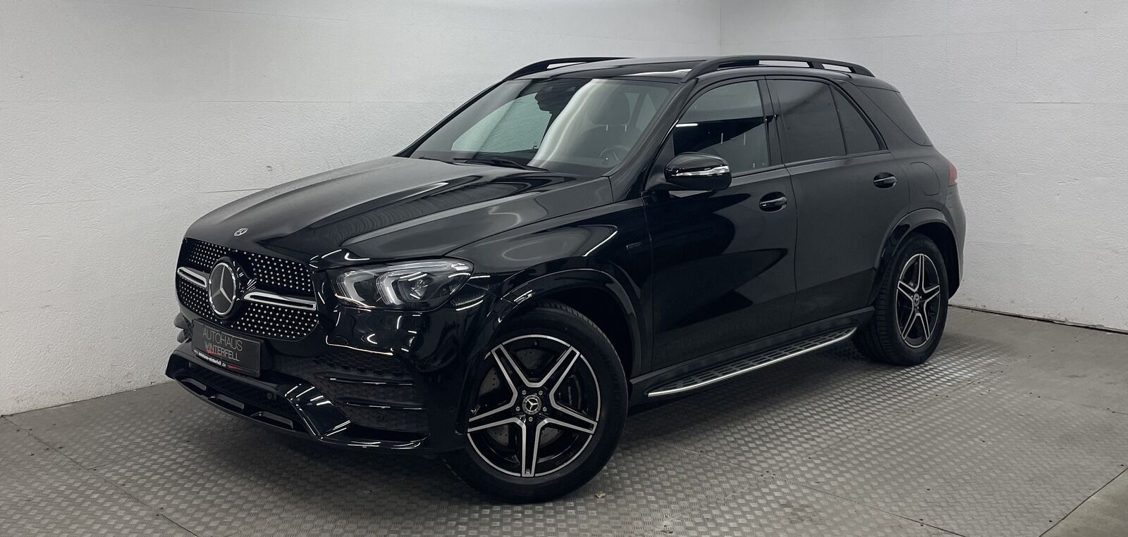 MERCEDES-BENZ GLE 350 de 4 AMG NIGHT PANO+AHK+360+BURMESTER+