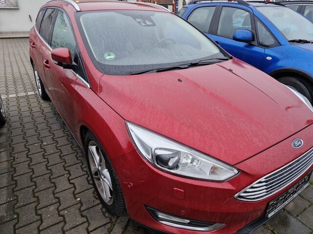 Ford Focus Turnier 1.5 EcoBoost Titanium - Navi - AHK