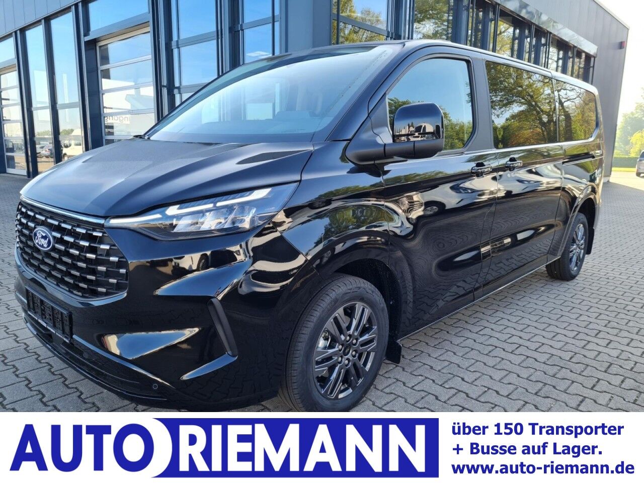 Ford Tourneo Custom 320 AG L2 Titanium 8 Sitze LEDER