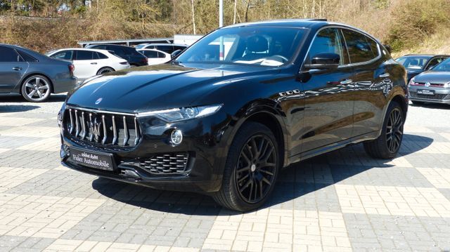 Maserati Levante 3.0 V6 Leder Panorama 21 Zoll RF Kamera