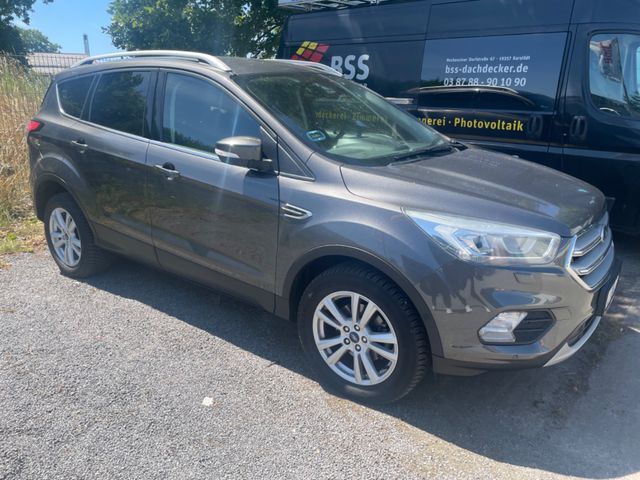 Ford Kuga Cool & Connect