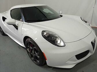 Fahrzeug ALFA ROMEO 4C undefined