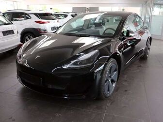 Fahrzeug TESLA Model 3 undefined