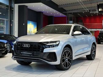 Fahrzeug AUDI Q8 undefined