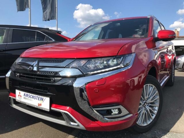 Mitsubishi Plug-in Hybrid Outlander Top 4WD 2.4 LED ACC GSD