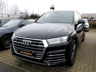 Fahrzeug AUDI Q5 undefined