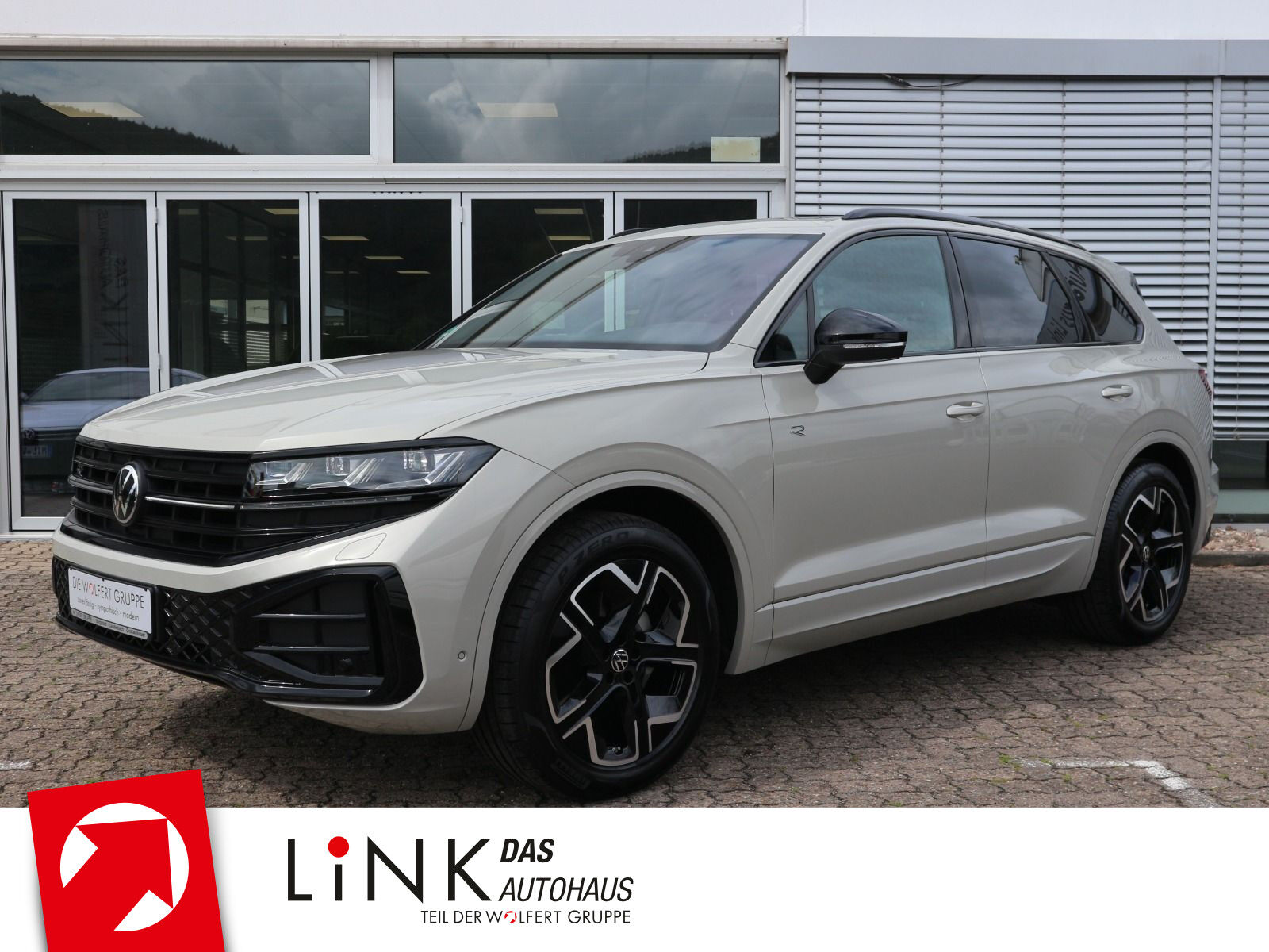 VW Touareg R-Line 3,0 V6 TDI SCR 4MOTION (286 PS)*A
