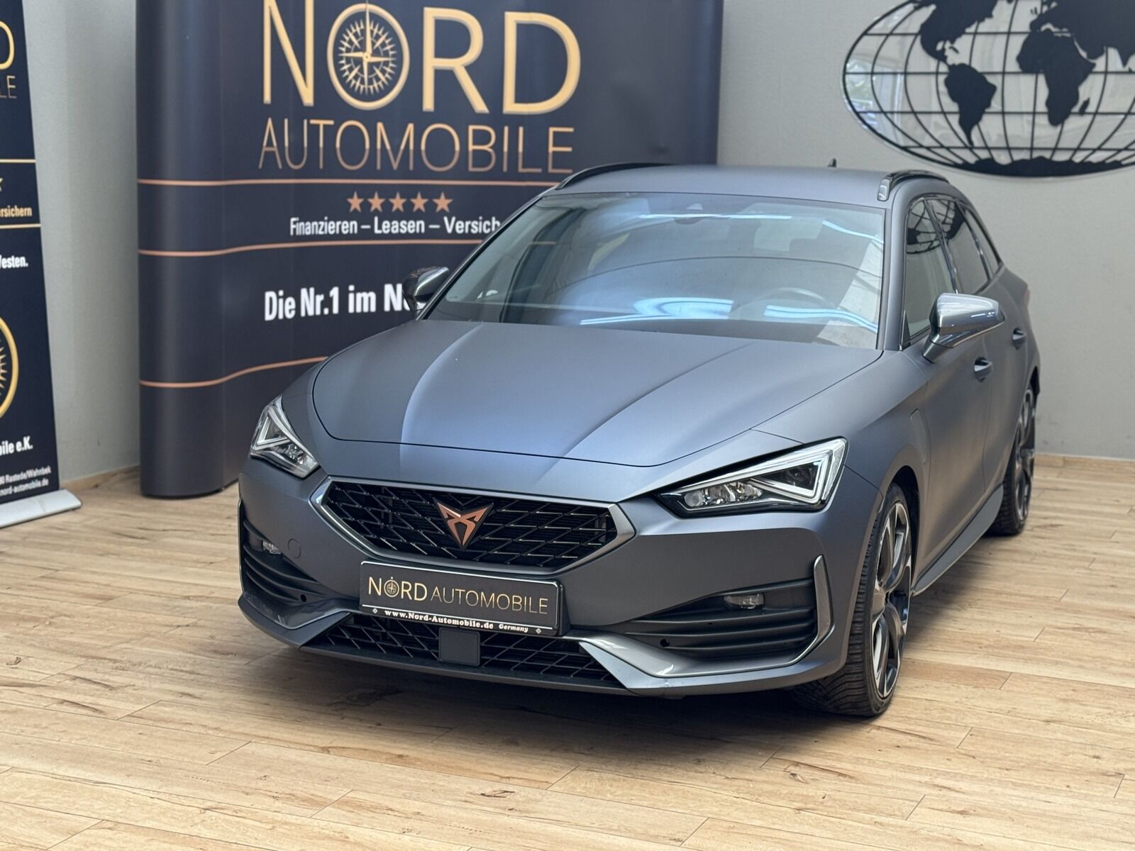 Cupra Leon SP 1.4TSI e-Hybrid VZ DSG 19/AHK/Mattlack/