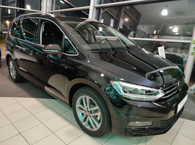 VW Touran 1.5 TSI DSG Comfortline AHK LED Easy Kam