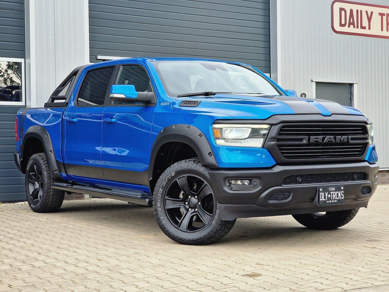 Dodge RAM 1500 5.7 4x4 Night Custom LED Kamera AHK