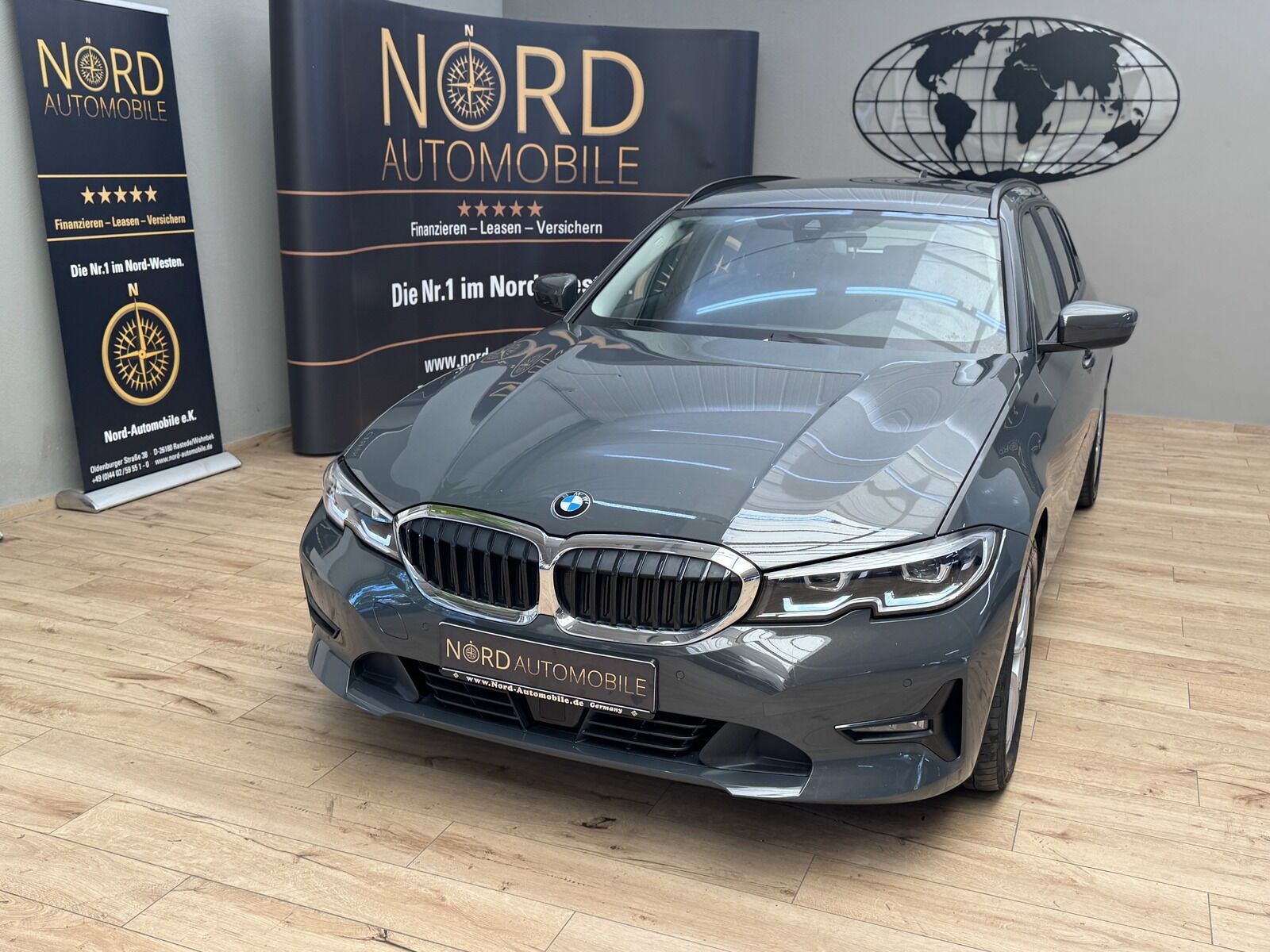 BMW 320 d Touring xDrive Advantage *AHK*ACC*LiveCP*