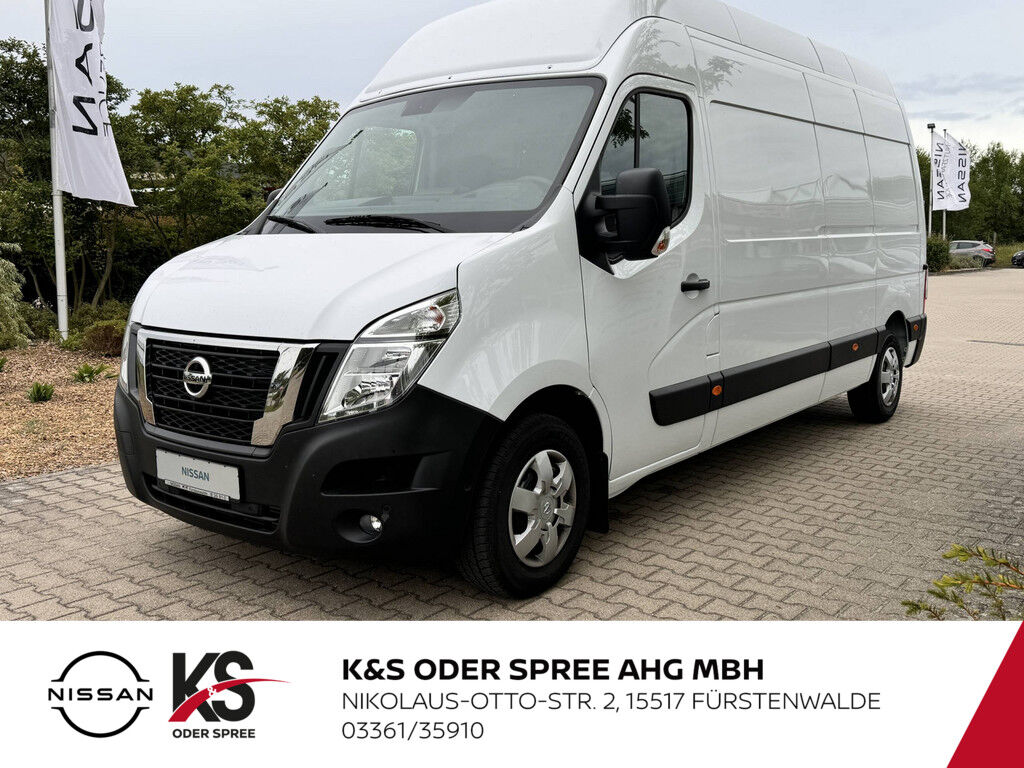 NISSAN Interstar