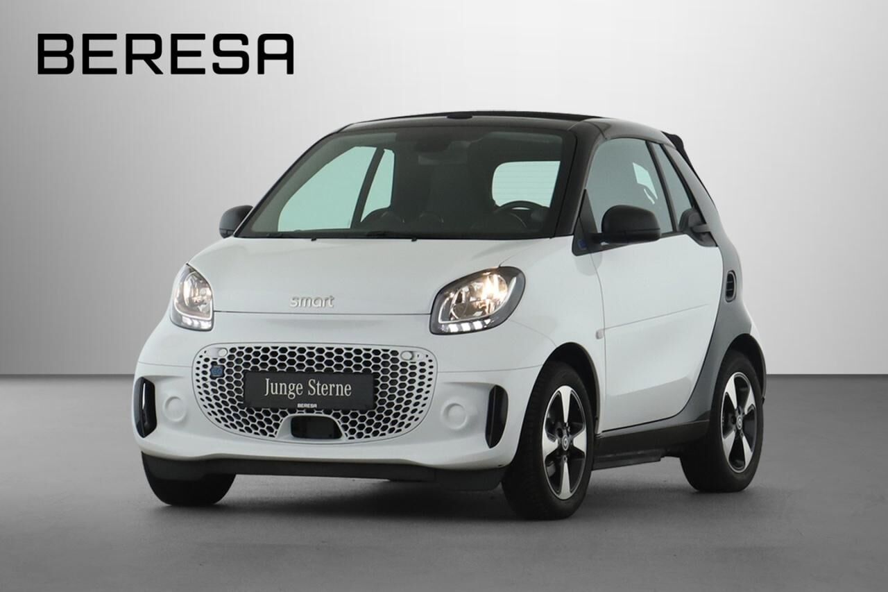 Smart fortwo cabrio EQ passion Sitzhzg Schnelllader