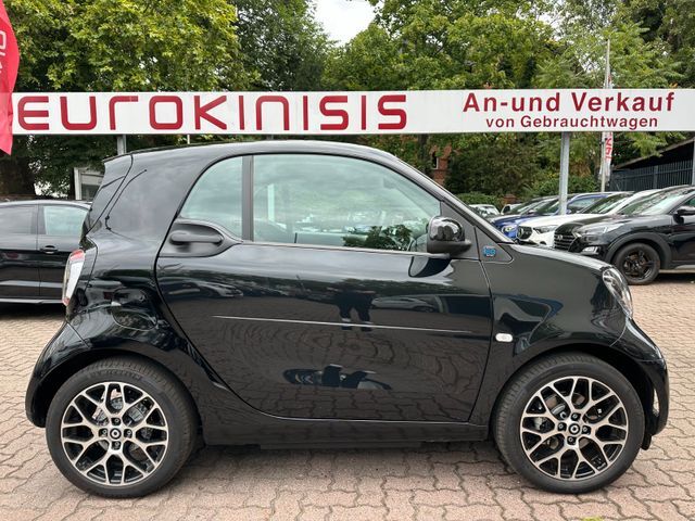 Smart fortwo EQ 60kW*EXCL*PANO*NAVI*LEDER*PTS*KAM*