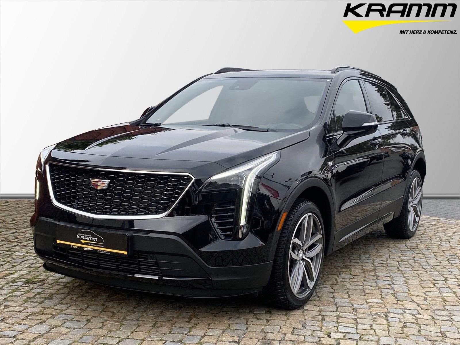 Cadillac XT4 2.0 T Sport AWD Massagesitze+Navi+BOSE