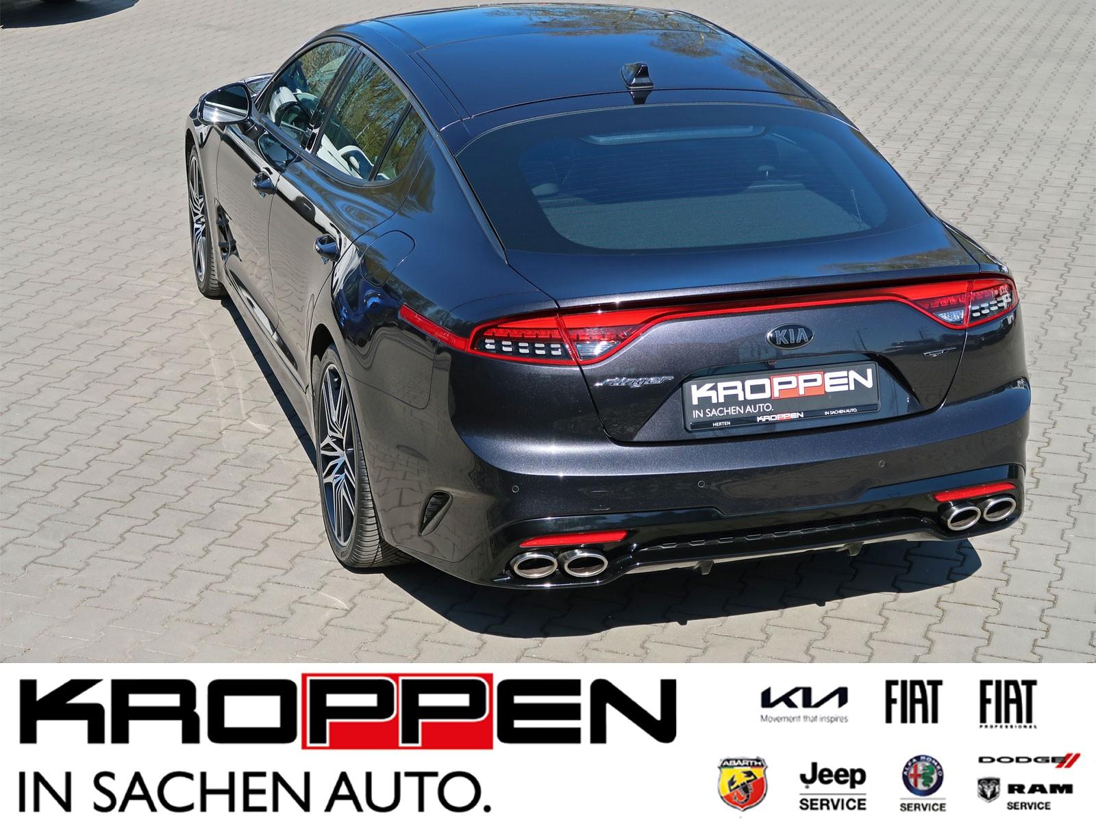 Kia Stinger GT 4WD 3.3 V6 Pan-Dach