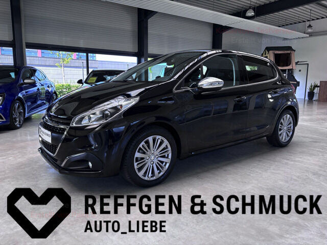 Peugeot 208 ALLURE KLIMA+NAV+PANO+ALLWETT+KAMERA+ALU+TÜV